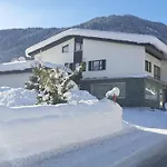 Haus Raetikon *