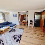 Haus Raetikon Apartmán *