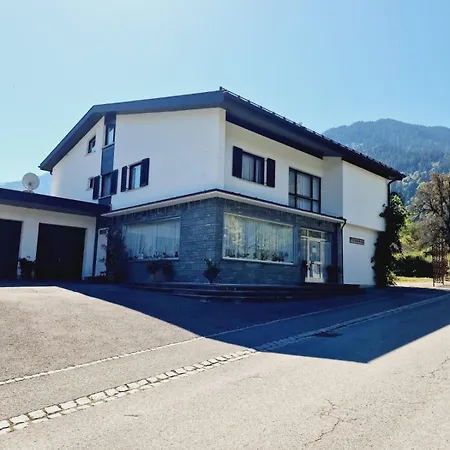 アパート Haus Raetikon *
