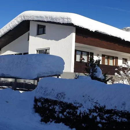 公寓 Haus Raetikon *